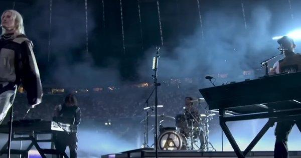 Ван Бастен висловив незадоволення виступом Linkin Park перед фіналом Ліги чемпіонів: 