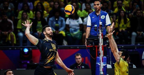 Чоловіча збірна України з волейболу в рамках Ліги націй у захоплюючій зустрічі програла команді Бразилії, завершивши серію з двох перемог.