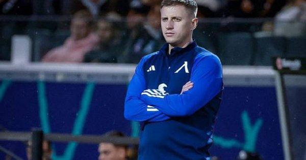 Олександрія зробила несподіваний вибір у тренерському складі - колишній гравець Шаблія, який має досвід роботи в Європі, тепер перевершив Ашура.