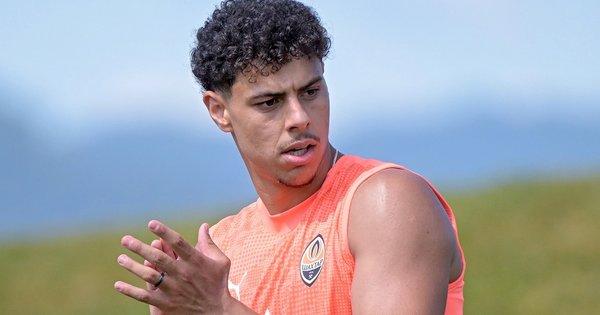 Гравець захисту Шахтаря привернув увагу учасника Клубного чемпіонату світу — він може змінити клуб вже цього літа.