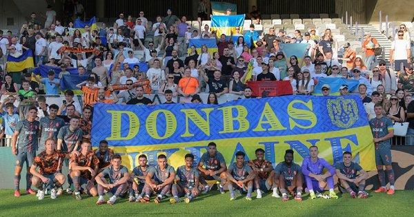 Основні події 17 липня: Шахтар продовжив свій шлях у Лізі Європи, стали відомі суперники для Полісся та Олександрії, а Реал вшанував легендарного гравця.
