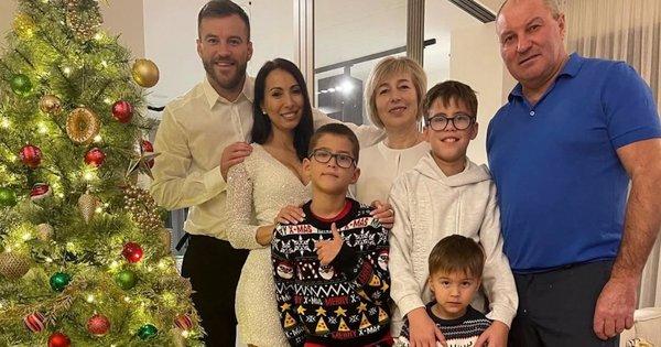 Ярмоленко продемонстрував вражаючу реакцію родини на свій гол у матчі проти Шахтаря (ВІДЕО)