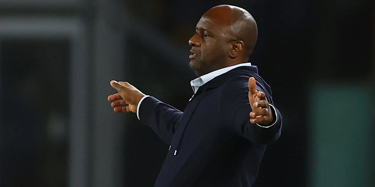 Клуб Маліновського відправив у відставку відомого світового чемпіона, який обіймав посаду головного тренера.