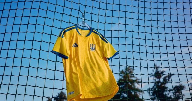 Українська футбольна команда в новій формі від adidas: зв'язок між історією та перспективами.