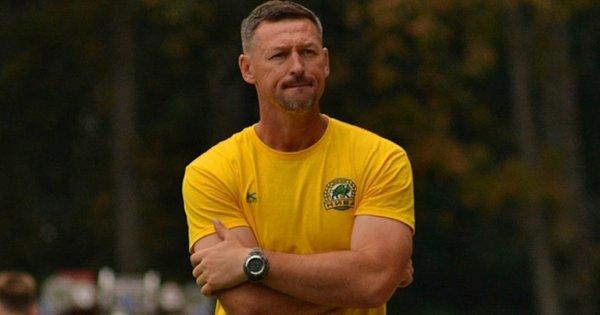 Колишній гравець національної збірної України виїхав за межі країни після скандальної події, коли його затримали у власному автомобілі.