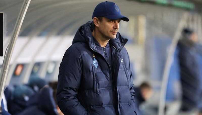 Шовковський згадує свою бесіду з Мунтяном: 