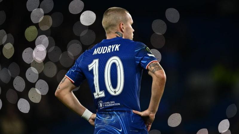 Мудрик зазнав жорсткого відсторонення - нове покарання за трьома різними статтями, рішення вже оприлюднено - Футбол24.