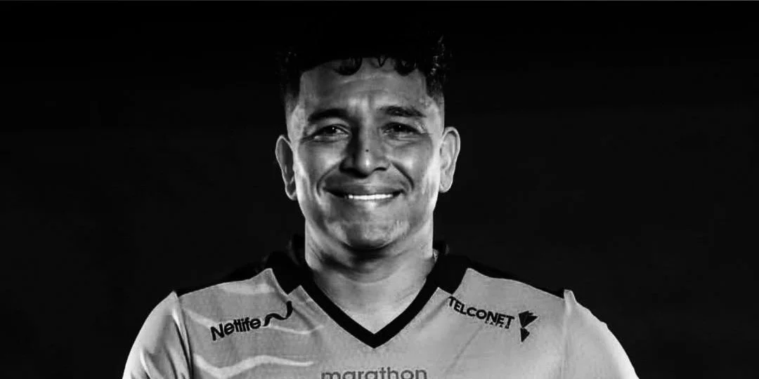 В Еквадорі було вбито футболіста клубу Барселона разом із його дружиною.