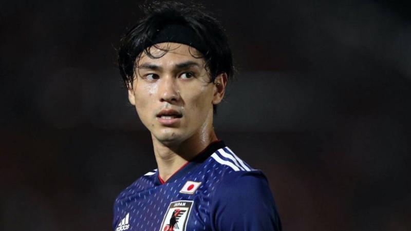 Потенційний конкурент України на Чемпіонаті світу 2026 року зазнав суттєвих втрат – одного з футболістів команди евакуювали з поля на ношах, враженого емоціями. – Football24.