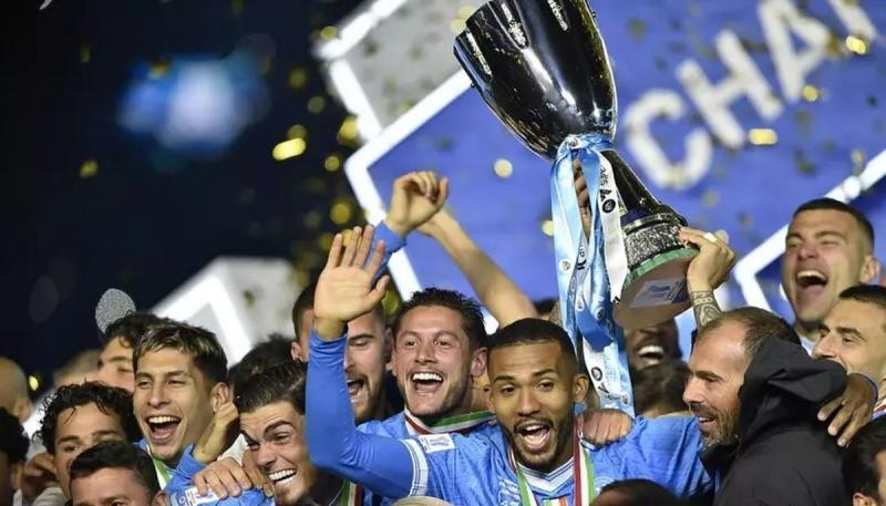 Наполі ризикує отримати заборону на трансфери - літнє трансферне вікно матиме свої особливості в порівнянні з зимовим - Футбол24.