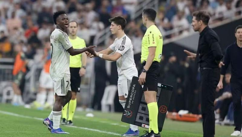 Сімеоне викликав конфлікт з Вінісіусом у поєдинку за Суперкубок Іспанії - зірка Реала знову не зміг відзначитися результативними діями - Футбол24.