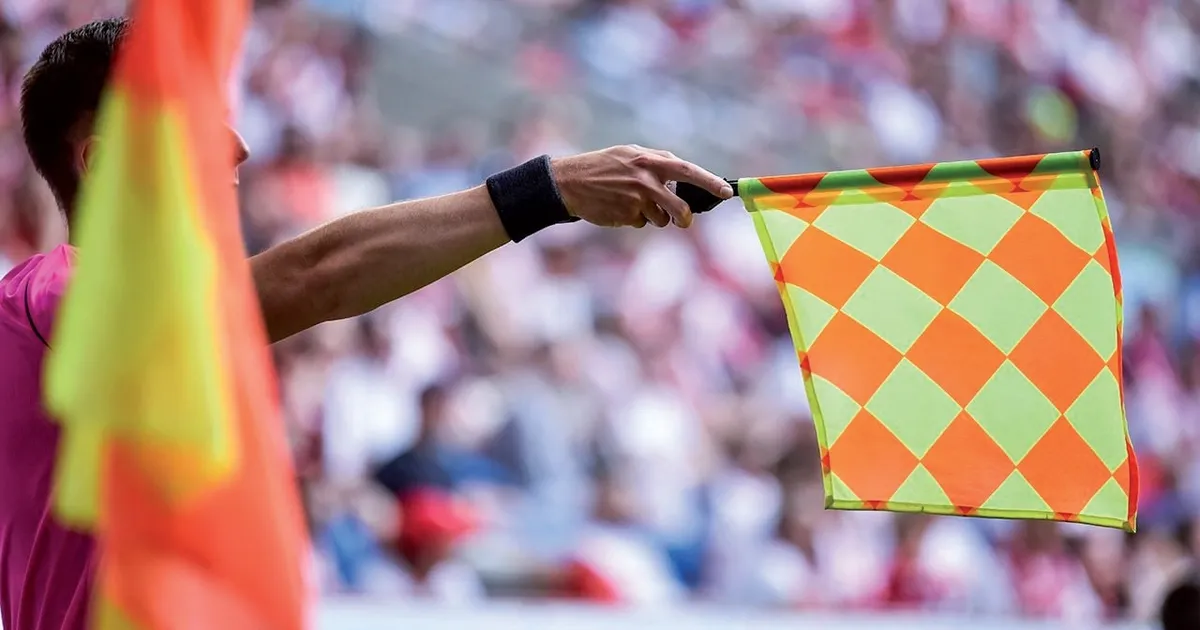 Чи зміниться підхід до визначення офсайду у футболі?