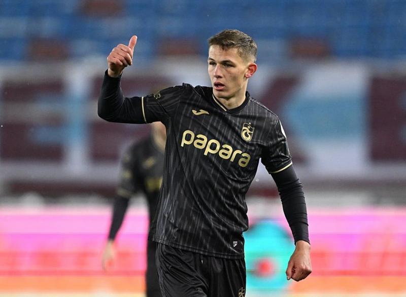 Данило Сікан підписав контракт з Андерлехтом, залишивши Трабзонспор.