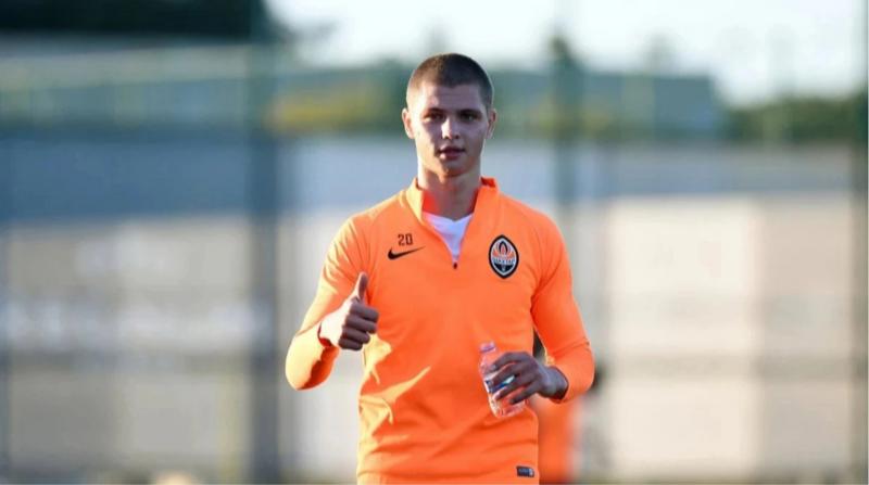 Бондар поділився деталями зимових зборів у Шахтарі, підкреслюючи важливість фізичної підготовки.