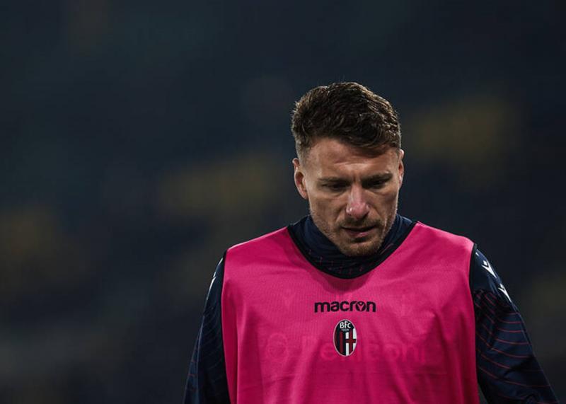 Чиро Іммобіле підписав контракт як нападник у Парижі.