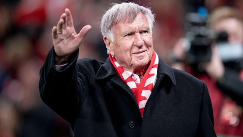 Пішов з життя екс-гравець і тренер 