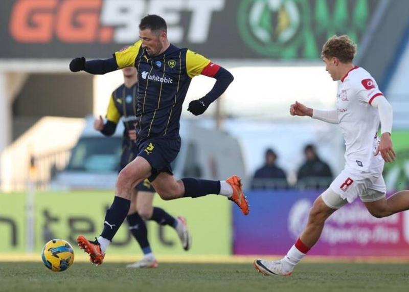 Дві команди з східної України завершили свій футбольний матч у нічию.