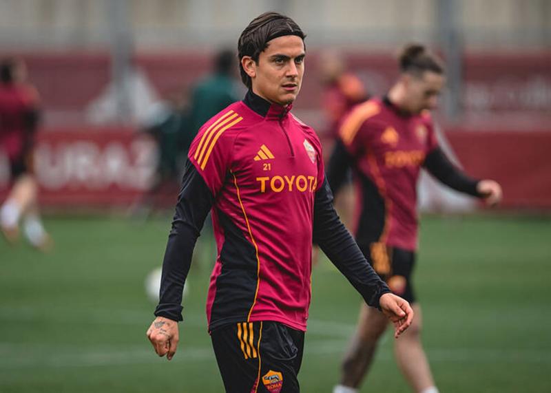 Запалення меніска стало причиною, чому Дибала вирішив на хірургічне втручання.