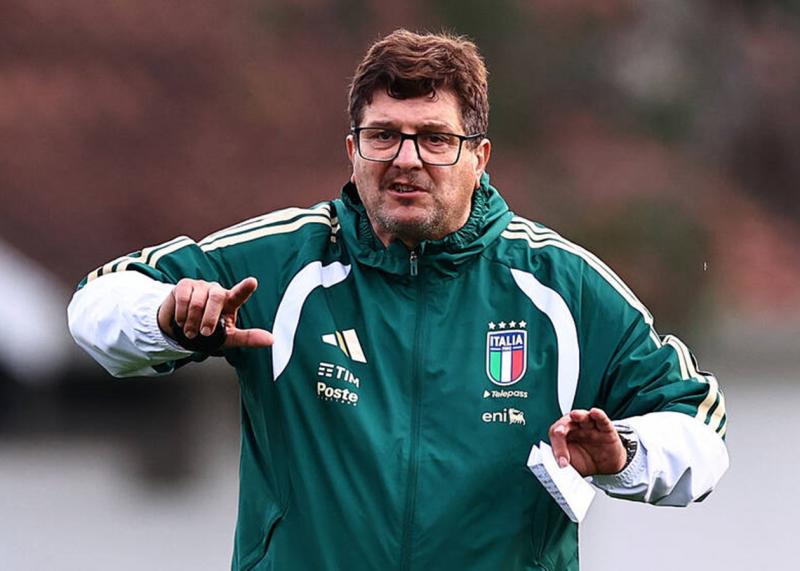 Італійська національна команда з футболу призначила нового тимчасового наставника.