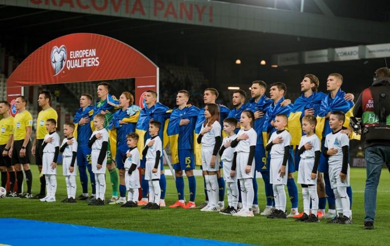 Україна та Ісландія зустрінуться у кваліфікації до ЧС-2026: опубліковані склади обох команд.