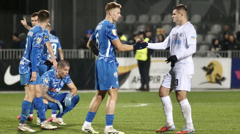 Динамо встановлює нові рекорди, Карпати знову зазнали поразки на рідному стадіоні, а Шахтар продовжує свою непереможну серію. Ось підсумки 13-го туру Української Прем'єр-ліги.