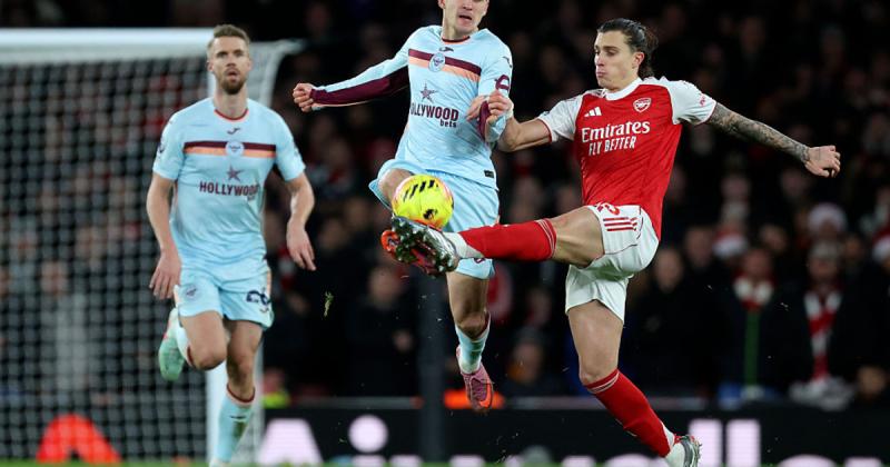 Арсенал показав свою перевагу, здобувши перемогу над Брентфордом з рахунком 2:0. Голи забили Меріно та Сака - Спорт bigmir)net.