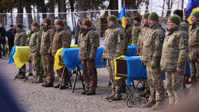 Петро Семенець, Мар'ян Цепух та Андрій Миколів. Вшанування пам'яті львів'ян 7 січня.
