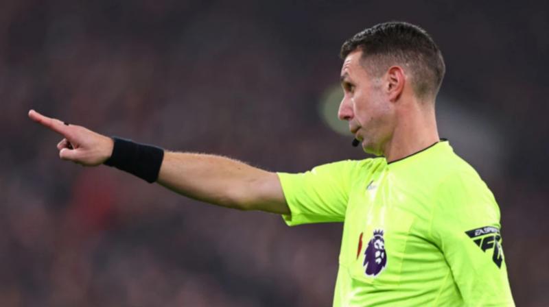 Екссуддя Апеляційного суду Кут був засуджений до умовного покарання за володіння матеріалами з дитячою порнографією.