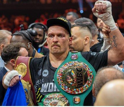 Усик буде відстоювати титул WBC: хто його опонент?