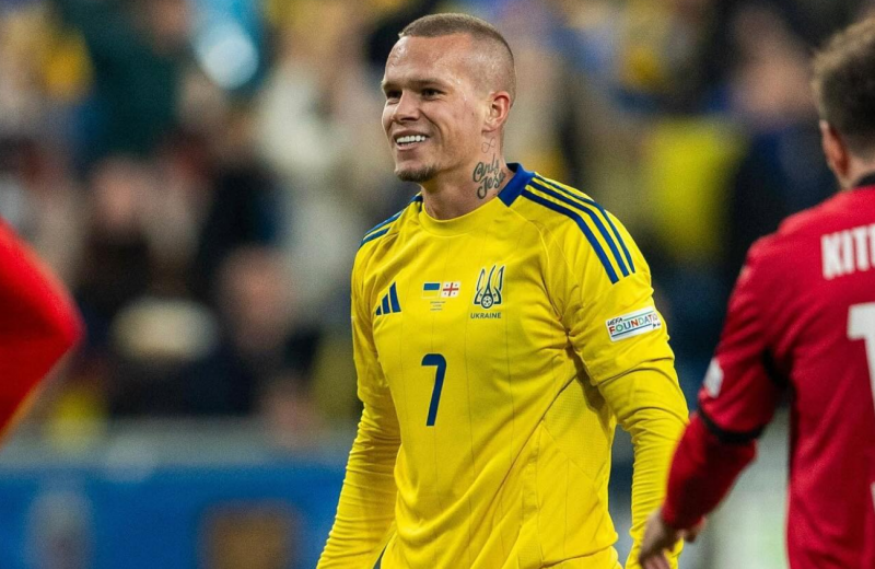 Мудрик підписав угоду про оренду з 