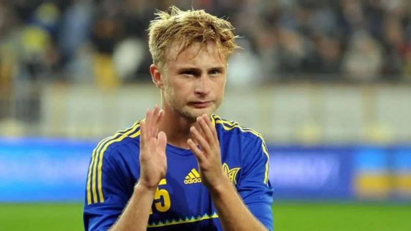 Роман Безус, колишній футболіст національної збірної України, підписав контракт з клубом Спартакос на Кіпрі.