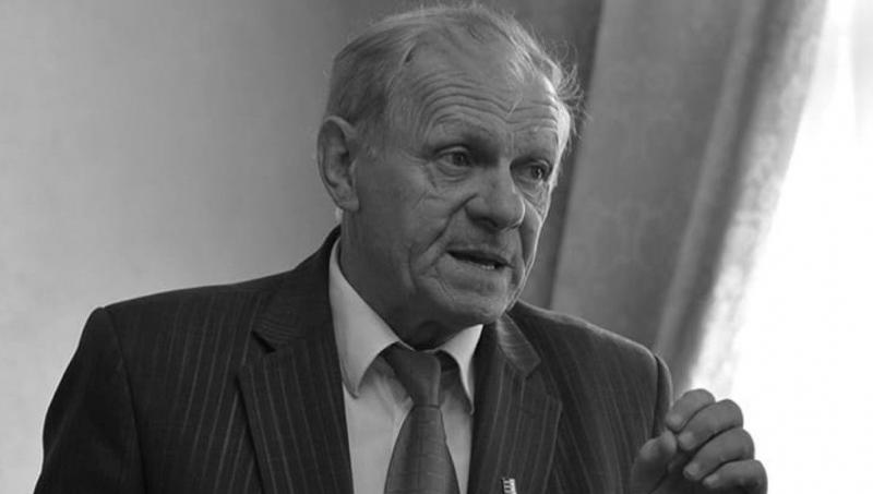 Пішов з життя арбітр ФІФА з Закарпаття, який судив фінал Кубка та матчі відбору до ЧС, а також сприяв дебюту збірної України - Футбол24.
