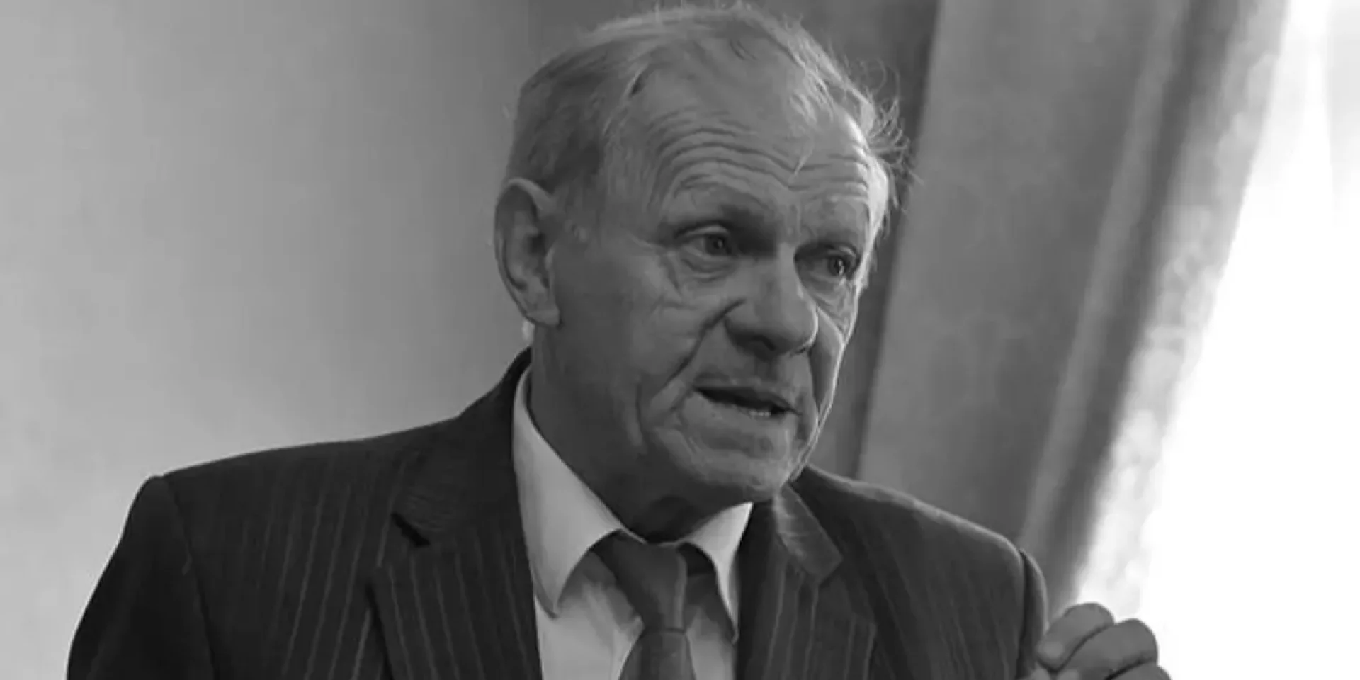 Пішов з життя арбітр ФІФА, який був організатором першої гри збірної України та суддею фіналу Кубка України.
